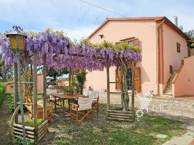 Foto Rustico in Via Col di leccio, Rosignano Marittimo di 190 m² in vendita