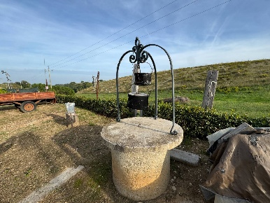 Foto Rustico a Lapedona di 270 m² con 10 locali in vendita