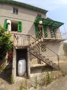 Foto Rustico in Borgo Aracà, Ranzo di 150 m² con 5 locali in vendita