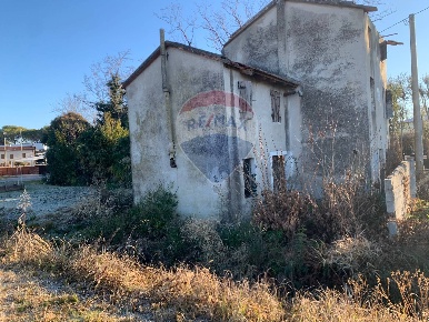 Foto Rustico in Via Dei Pilastri, Cordignano di 120 m² con 2 locali
