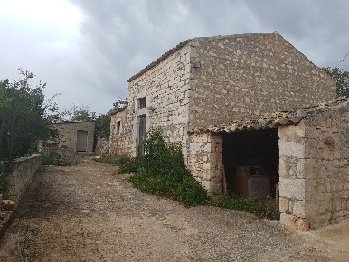 Foto Rustico in C.DA SAN GIOVANNI LO PIRATO, Scicli con 4 locali in vendita