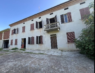 Foto Rustico in via Asti Nizza, Costigliole d'Asti di 279 m² con 9 locali