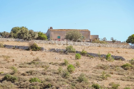 Foto Rustico in C.da Porcari, Noto di 324 m² con 5 locali in vendita