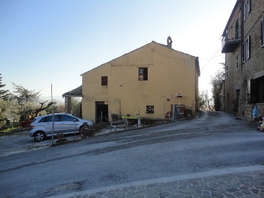 Foto Rustico in via Madonna della neve, Monte Roberto Centro di 300 m²