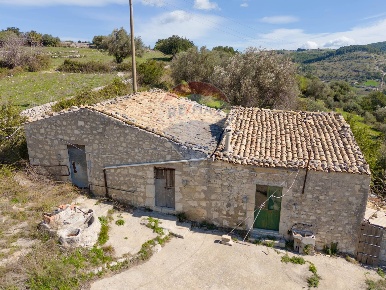 Foto Rustico a Ragusa Conservatore - San Giacomo di 125 m² con 3 locali