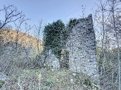 Foto Rustico a Madruzzo di 250 m² con 8 locali in vendita