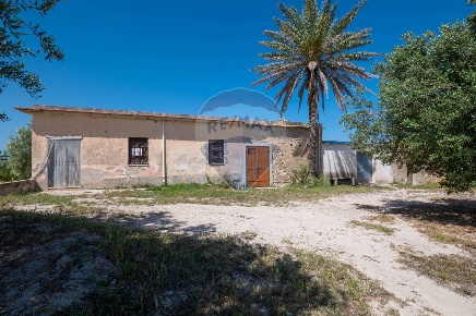 Foto Rustico in C.DA BONIVINI, Noto di 161 m² con 4 locali in vendita