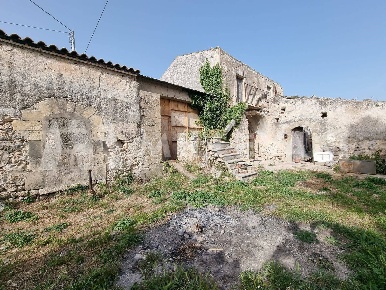 Foto Rustico in Strada provinciale 6, Chiaramonte Gulfi di 625 m²