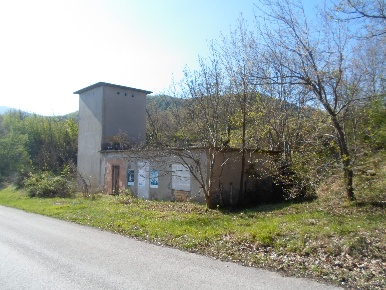 Foto Rustico in Loc. Paggese, Acquasanta Terme di 460 m² con 5 locali