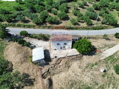 Foto Rustico in Contrada Camicie, Lanciano di 120 m² con 4 locali