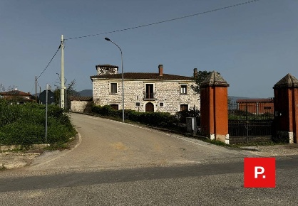 Foto Rustico in strada provinciale 289, Baia e Latina di 500 m² in vendita