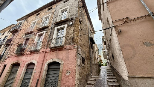 Foto Rustico in Via Concordia, Roccasecca Centro di 80 m² con 5 locali