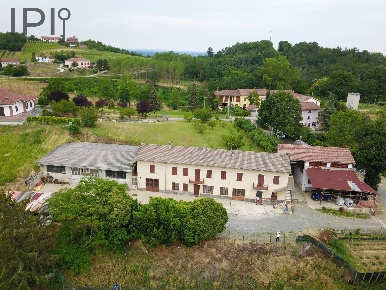 Foto Rustico in bricco dei fiori, Cortiglione Centro di 1200 m² in vendita