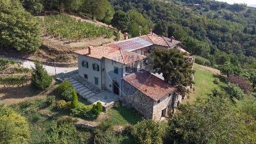 Foto Rustico a Pontida di 500 m² con 21 locali in vendita