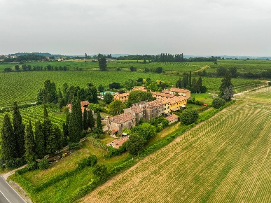 Foto Rustico in Corte Cà Brusà, Valeggio sul Mincio di 1300 m² in vendita