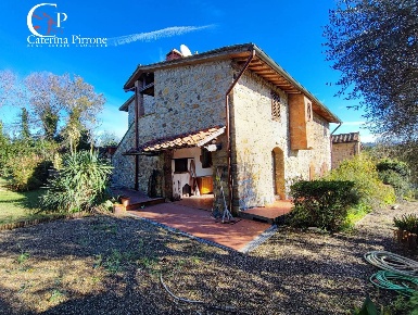 Foto Rustico in Via Petigliolo di Strada, Greve in Chianti di 300 m²