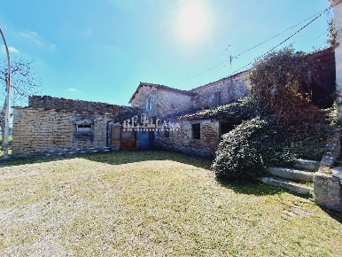 Foto Rustico in contrada samt'egidio, Monsampolo del Tronto Stella