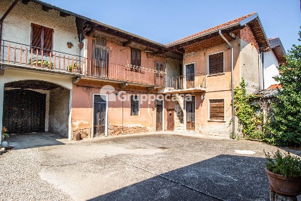 Foto Rustico in via chiesa, Robecchetto con Induno Centro di 150 m²