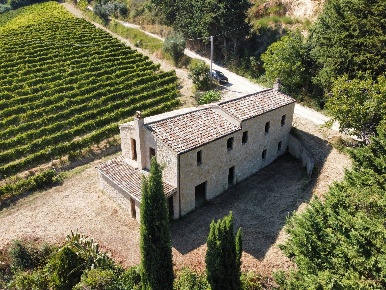 Foto Rustico in SP142, Ripatransone di 260 m² con 6 locali in vendita