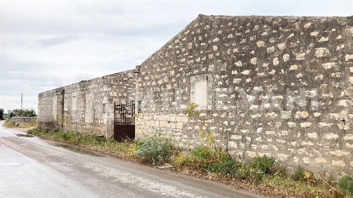 Foto Rustico a Ispica di 700 m² con 10 locali in vendita