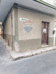Foto Rustico in VIA SMECCA, Gela Centro di 44 m² con 3 locali in vendita