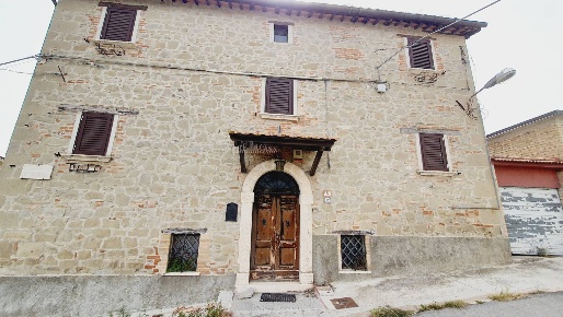 Foto Rustico in STRADA OSOLI, Roccafluvione di 390 m² con 13 locali