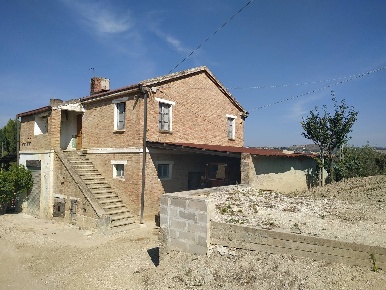 Foto Rustico in strada provinciale 46, Acquaviva Picena di 50800 m²