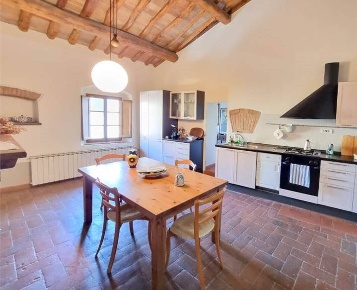 Foto Rustico a Montespertoli di 140 m² con 4 locali in vendita