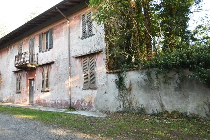 Foto Rustico in Via Santa Maria in binda, Nosate di 1633 m² con 10 locali