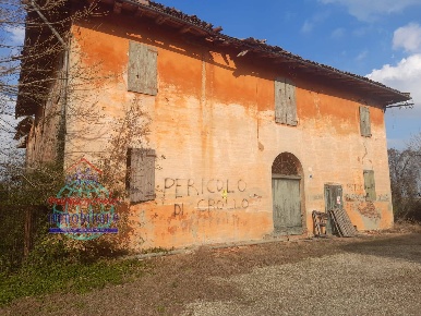 Foto Rustico in VIA SALETTA, Sala Bolognese di 300 m² con 7 locali