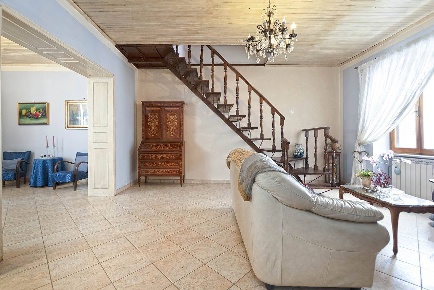 Foto Rustico in Via degli Orti, Marta di 198 m² con 6 locali in vendita