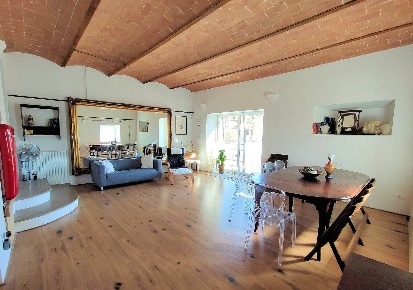 Foto Rustico a Volterra Centro di 132 m² con 9 locali in vendita