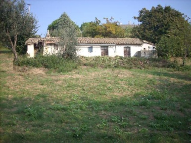 Foto Rustico in Contrada San Martino, Colonnella di 110 m² con 2 locali