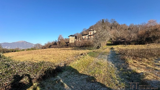 Foto Rustico in Via Madonna Della Castagna, Bergamo Colli di 800 m²