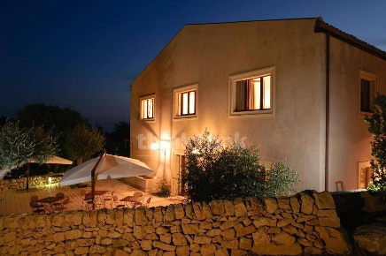 Foto Rustico in Donnafugata, Ragusa Donnafugata - Punta Braccetto