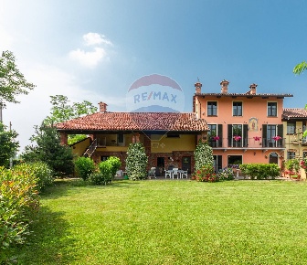 Foto Rustico in frazione Prà, Bene Vagienna di 420 m² con 9 locali