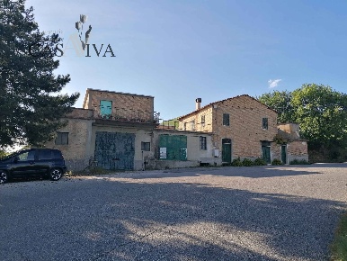 Foto Rustico in Strada Provinciale 46, Acquaviva Picena di 820 m²