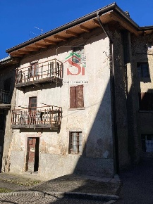 Foto Rustico in vittorio Alfieri, Serina Bagnella di 195 m² con 8 locali