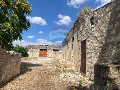Foto Rustico in Via san Giacomo, Ragusa Conservatore - San Giacomo