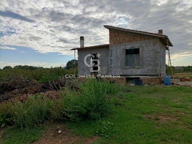 Foto Rustico in strada degli orti, Nepi di 250 m² con 5 locali in vendita