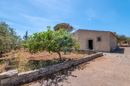 Foto Rustico in Via Luigi Enaudi, Grammichele di 65 m² con 2 locali