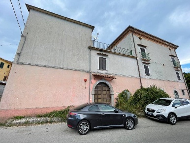 Foto Rustico in Via Mennella, Filignano di 400 m² con 9 locali in vendita