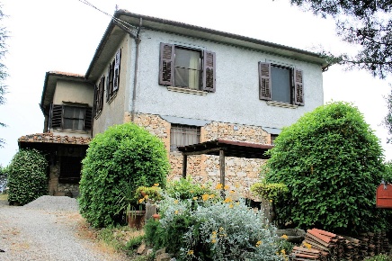 Foto Rustico in Montaione, Montaione Centro di 440 m² con 16 locali