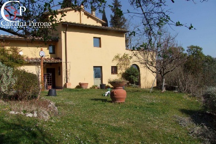 Foto Rustico in via di Rosano, Bagno a Ripoli Le Case San Romolo di 250 m²