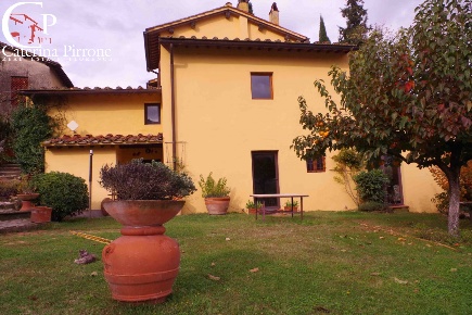 Foto Rustico in via di Rosano, Bagno a Ripoli Le Case San Romolo di 250 m²