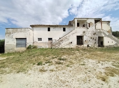 Foto Rustico in contrada spiagge, Monteprandone di 280 m² con 5 locali