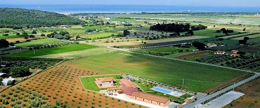 Foto Rustico a Scarlino Portiglioni di 600 m² con 16 locali in vendita