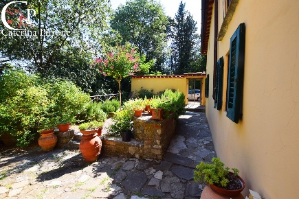 Foto Rustico in via di Valle, Pontassieve di 180 m² con 8 locali in vendita