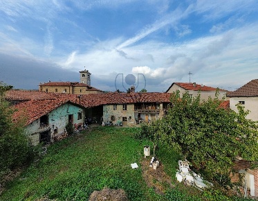 Foto Rustico in Via Giovanni Gino, Sangano di 350 m² con 10 locali