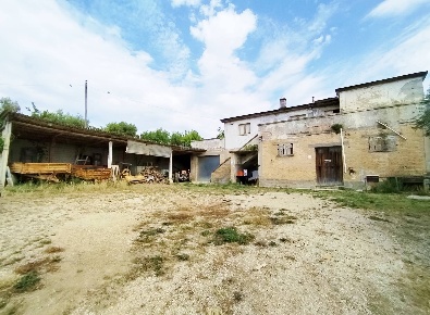 Foto Rustico in contrada spiagge, Monteprandone di 370 m² con 5 locali